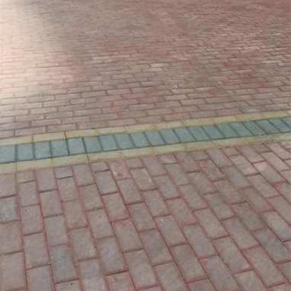 洛陽老城區中鑫家苑透水磚施工效果展示